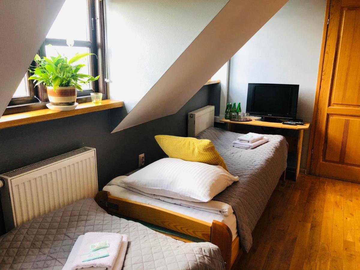 Pod Wierzba Otel Uniejow Dış mekan fotoğraf